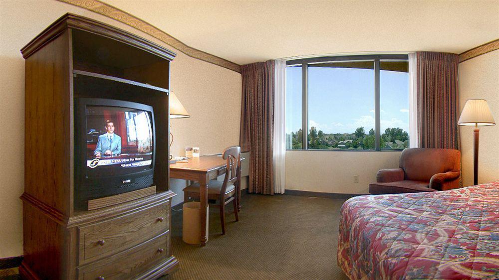 Doubletree By Hilton Denver - Aurora